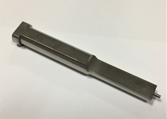 機械化型の挿入物の中心Pinを回すSKD61 DMEの射出成形の付属品