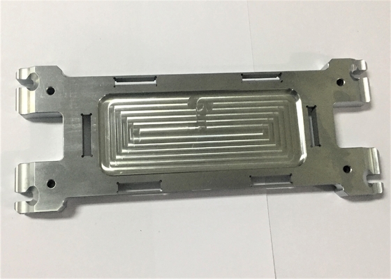 S50CH13 718 CNCの製粉の部品SKD61アルミニウムCNC製粉サービス中心型の中心キャビティ